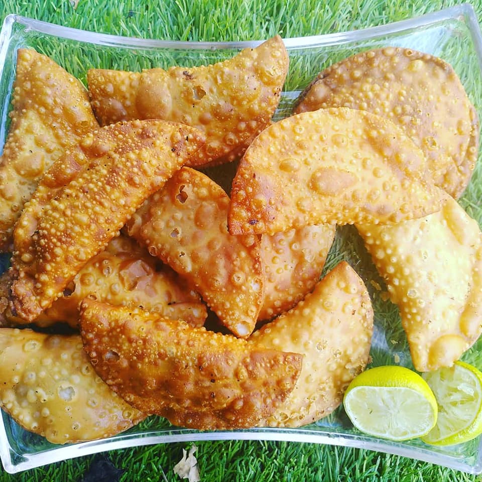 Pastéis de Massa tenra com soja, aveia e sésamo