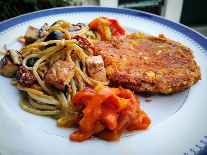 Hambúrguer de feijão manteiga e milho