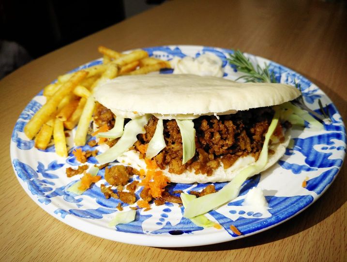 Kebab com batata frita